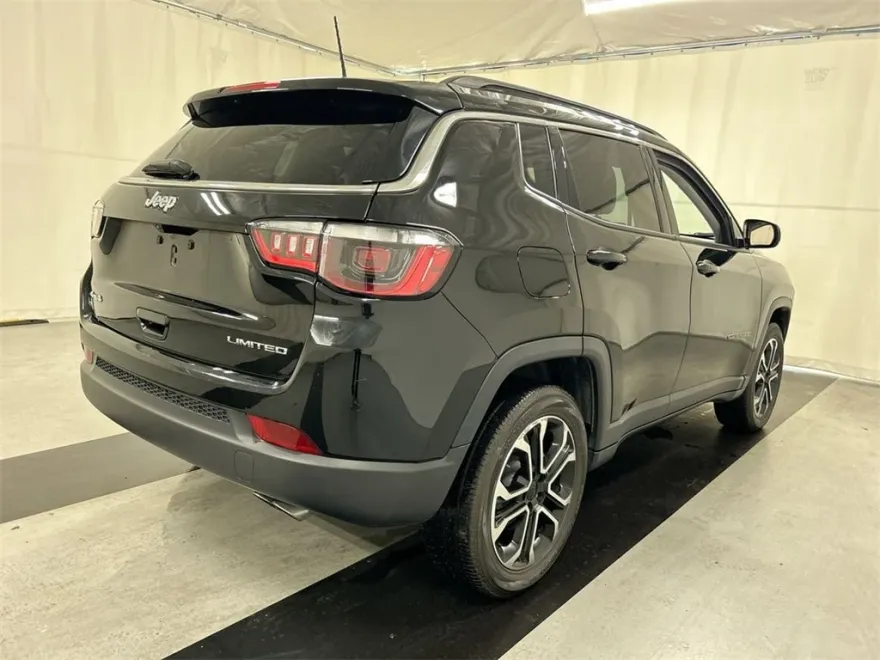 2022 Jeep Compass Limited photo 1