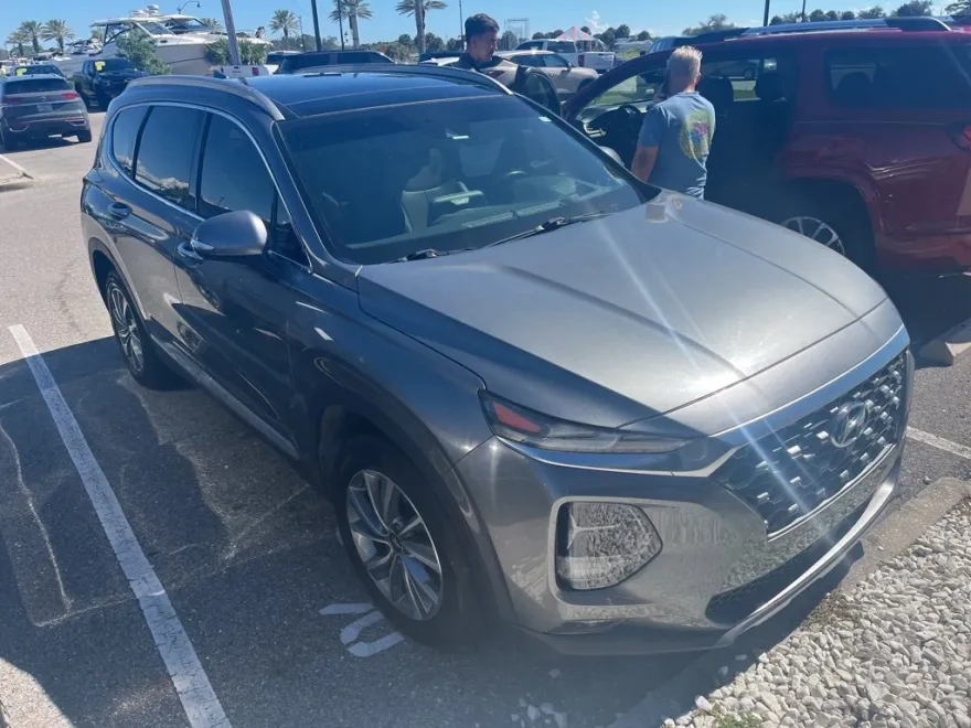 2019 Hyundai Santa Fe Ultimate photo 1