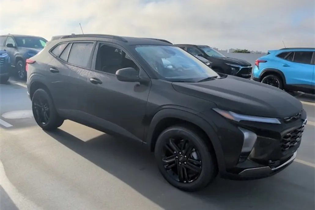 2026 Chevrolet Trax ACTIV photo 1