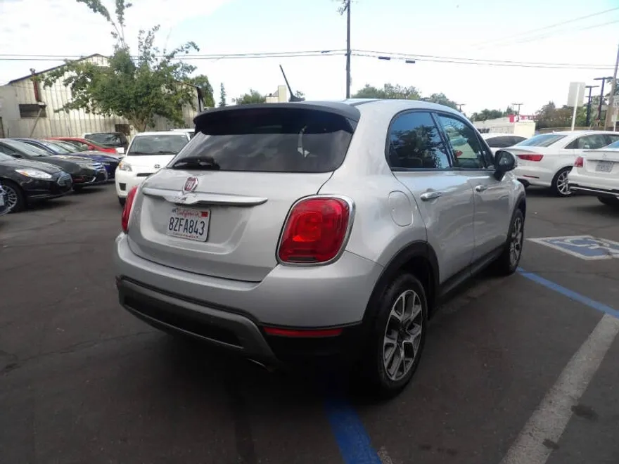 2016 Fiat 500X Trekking photo 1