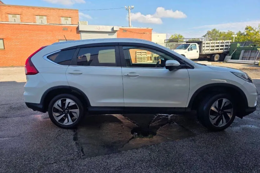 2015 Honda CR-V Touring photo 1