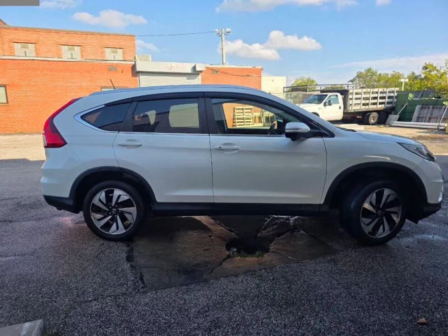 2015 Honda CR-V Touring photo 1