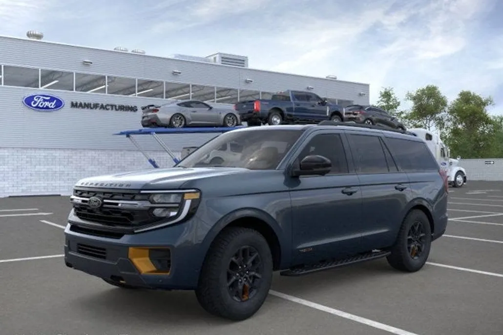 2025 Ford Expedition photo 1