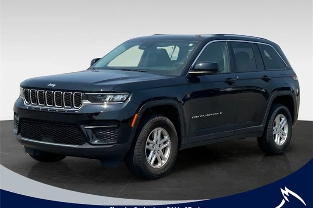2023 Jeep Grand Cherokee Laredo photo 1