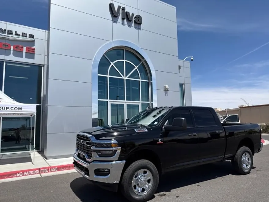 2025 Ram 2500 Tradesman photo 1