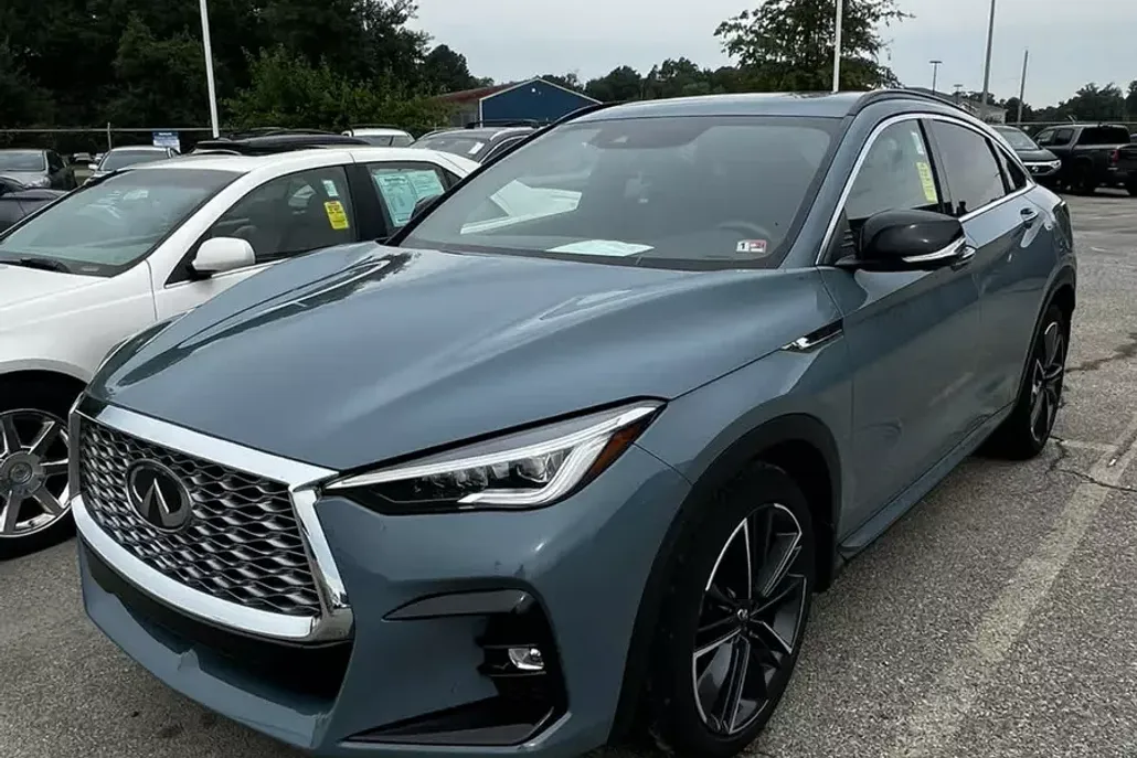 2023 Infiniti QX55 Essential photo 1