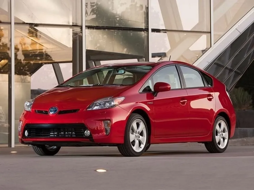 2013 Toyota Prius photo 1