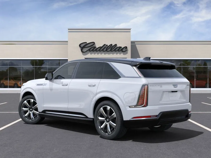 2025 Cadillac Escalade IQ Luxury photo 1