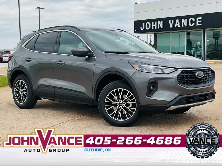 2025 Ford Escape photo 1