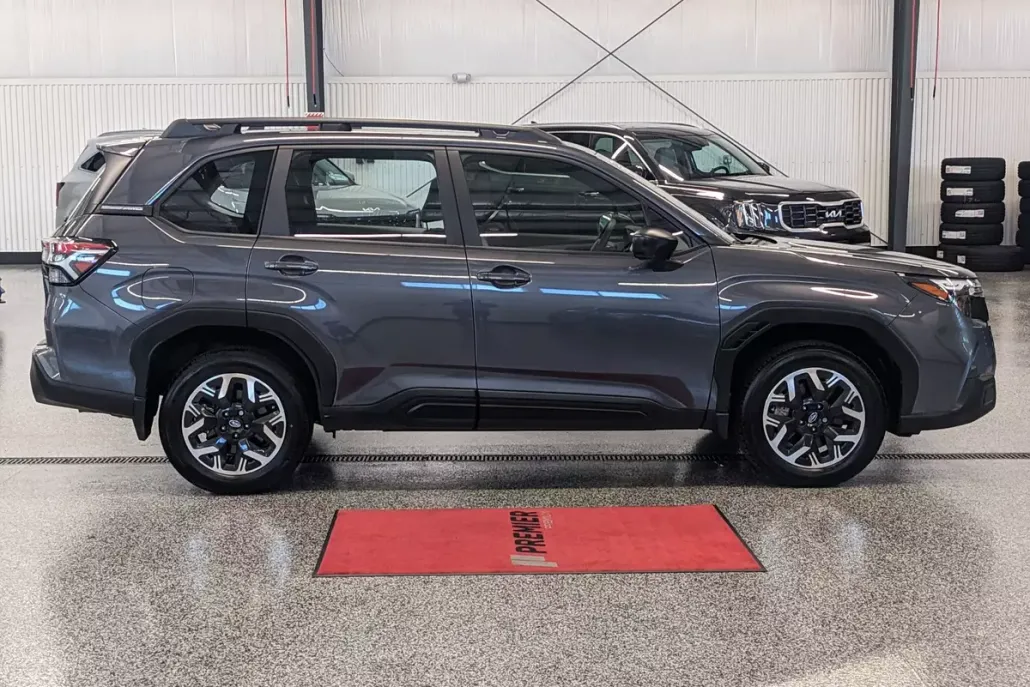 2025 Subaru Forester Sport photo 1