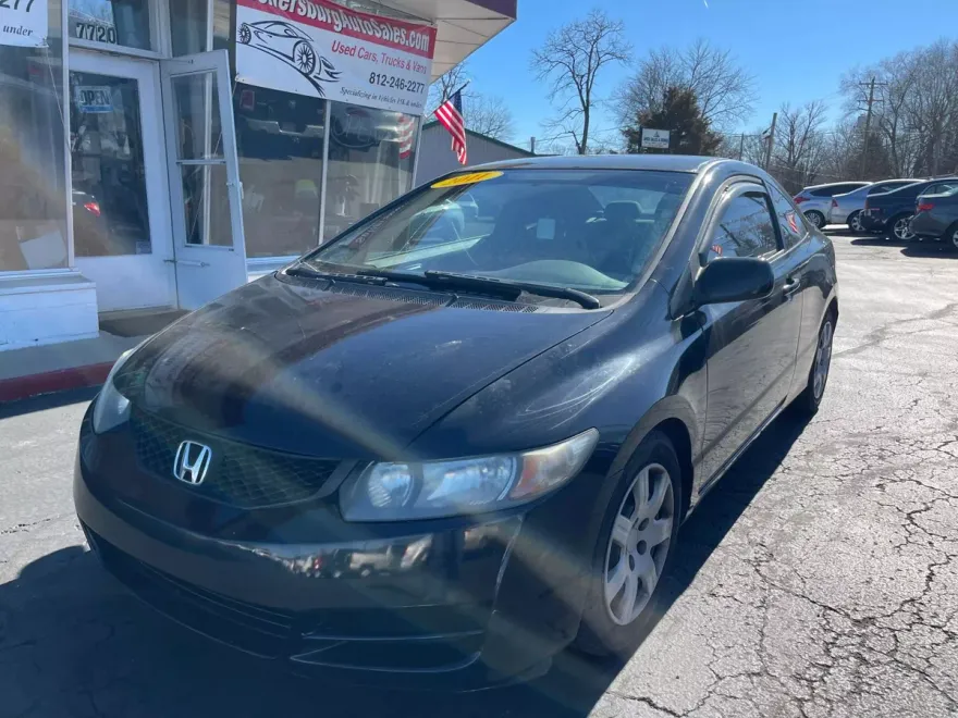 2011 Honda Civic LX photo 1