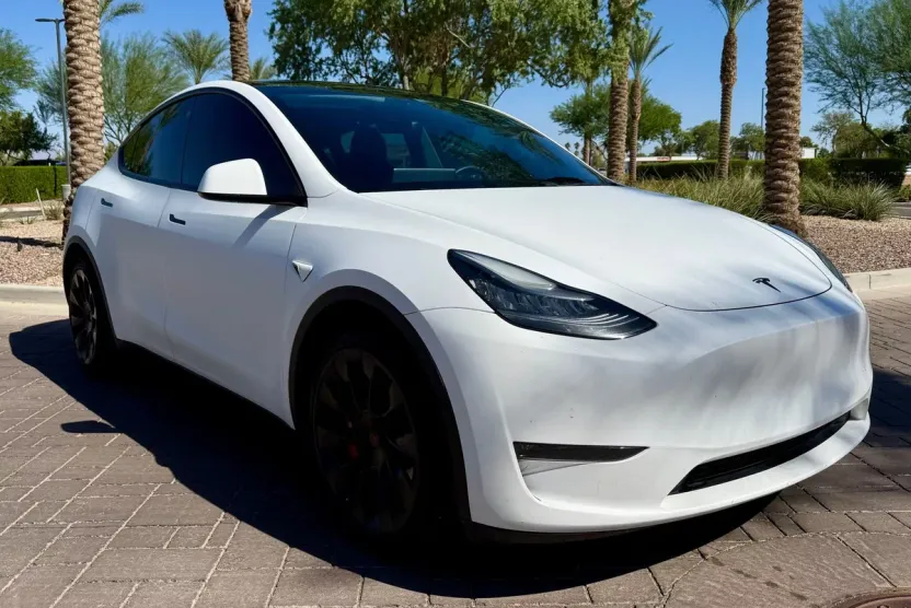 2021 Tesla Model Y Long Range photo 1