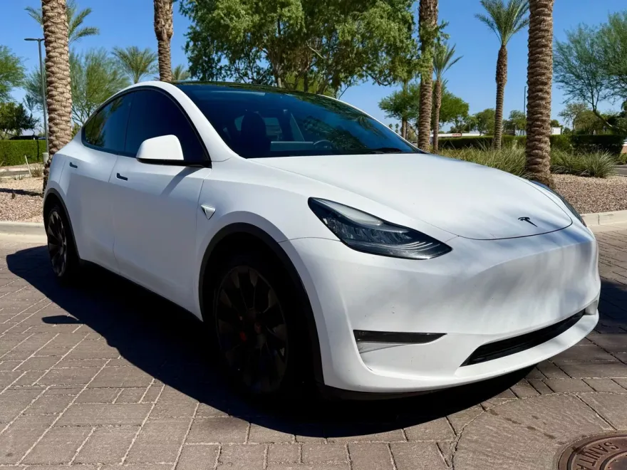 2021 Tesla Model Y Long Range photo 1