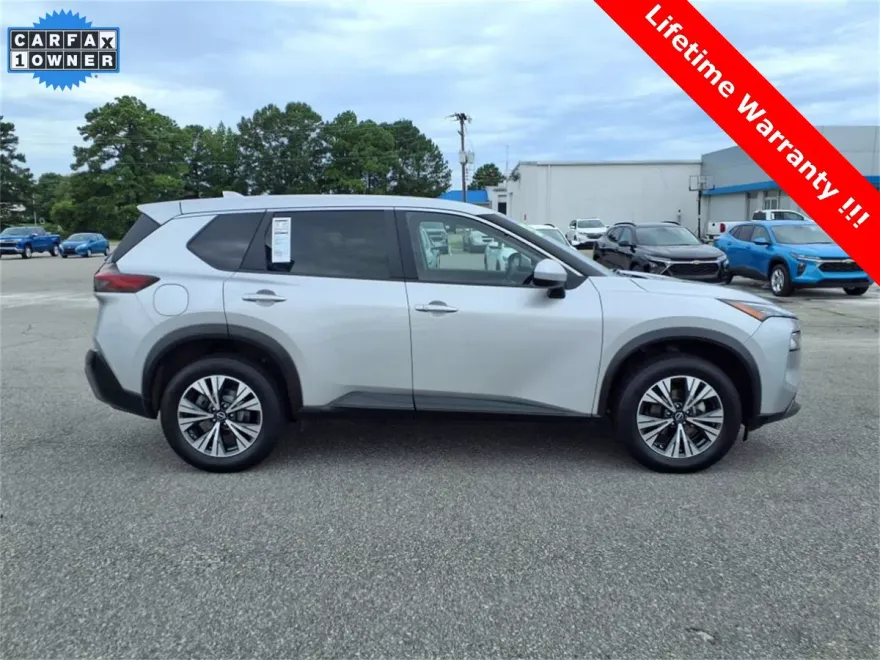 2023 Nissan Rogue SV photo 1