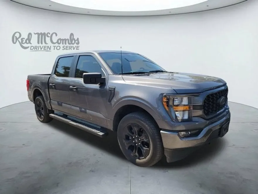 2023 Ford F-150 XL photo 1