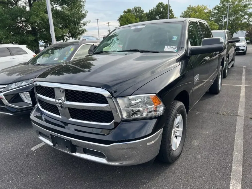 2023 Ram 1500 Classic SLT photo 1