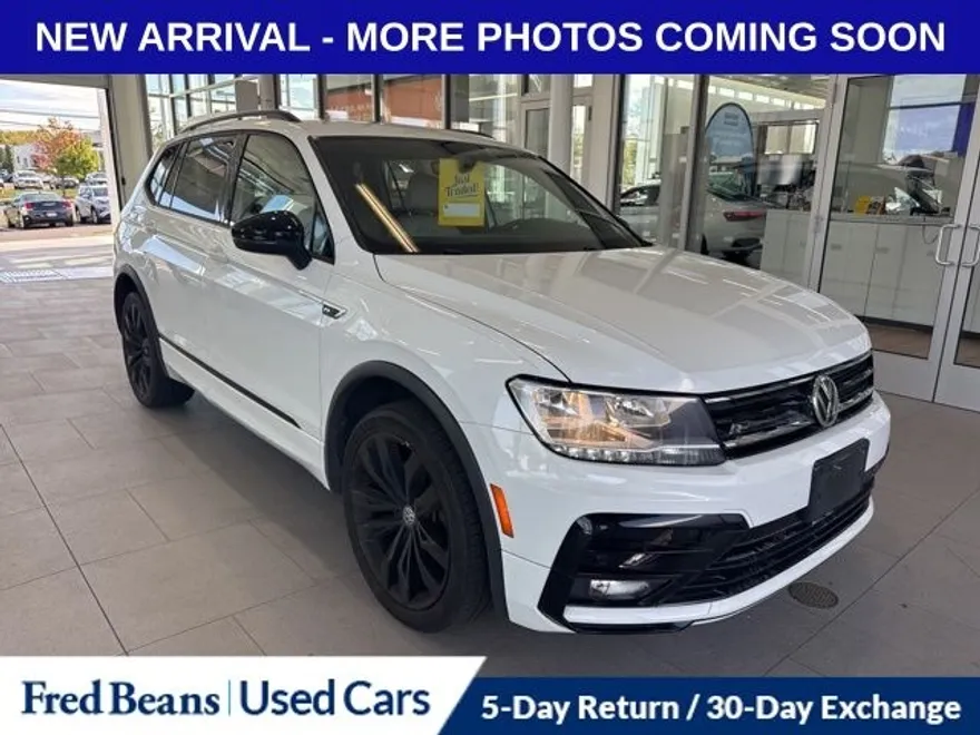 2021 Volkswagen Tiguan SE R-Line Black photo 1