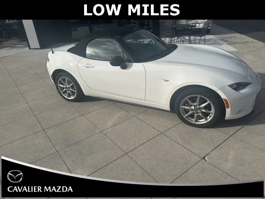 2017 Mazda MX-5 Miata Miata Sport photo 1