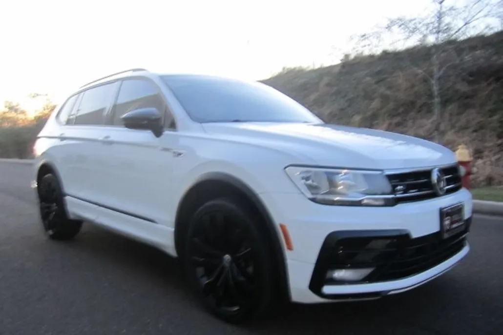 2021 Volkswagen Tiguan SE R-Line Black photo 1