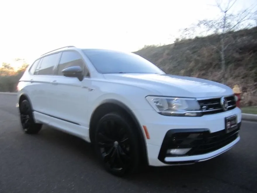 2021 Volkswagen Tiguan SE R-Line Black photo 1