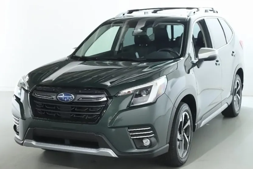 2023 Subaru Forester Touring photo 1