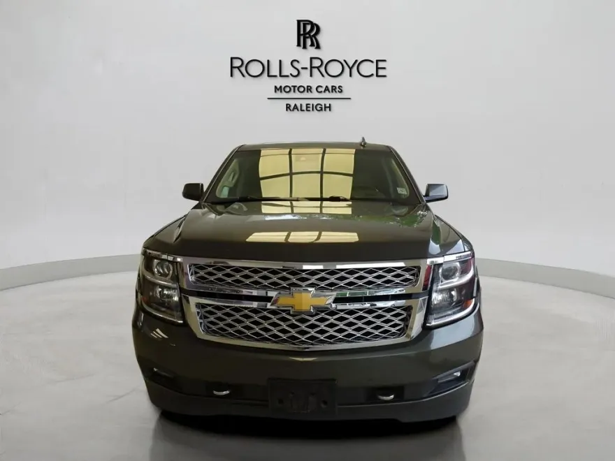 2019 Chevrolet Tahoe LT photo 2