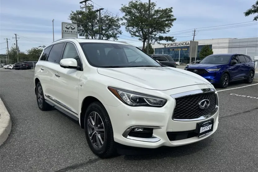 2018 Infiniti QX60 Base photo 1