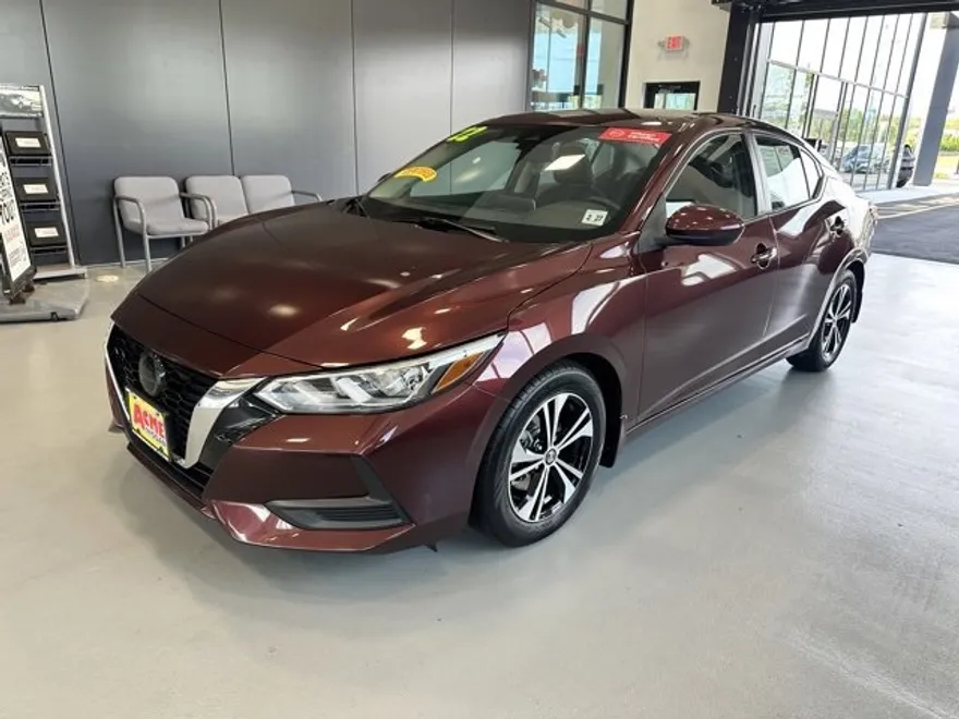 2022 Nissan Sentra SV photo 1