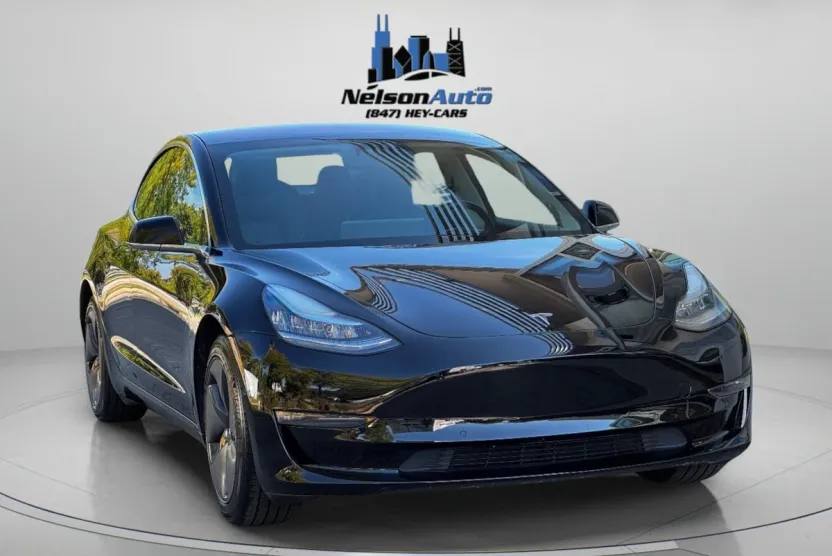 2019 Tesla Model 3 Mid Range photo 1
