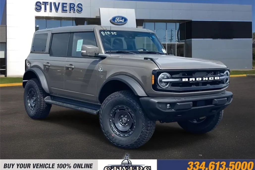 2025 Ford Bronco Outer Banks photo 1