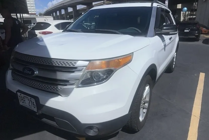 2013 Ford Explorer XLT photo 1