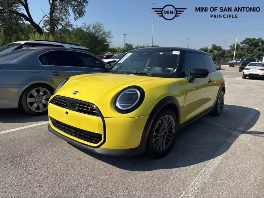 2025 Mini Cooper 2 Door Hardtop S photo 1