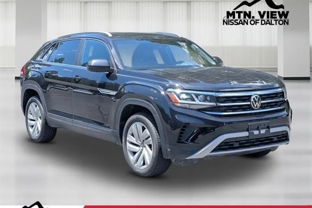 2022 Volkswagen Atlas Cross Sport V6 SE Technology photo 1