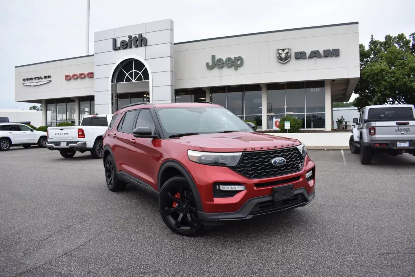 2020 Ford Explorer ST photo 1
