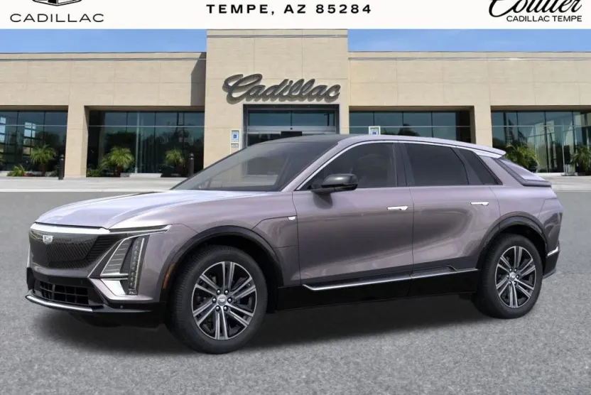2025 Cadillac Lyriq Luxury photo 1