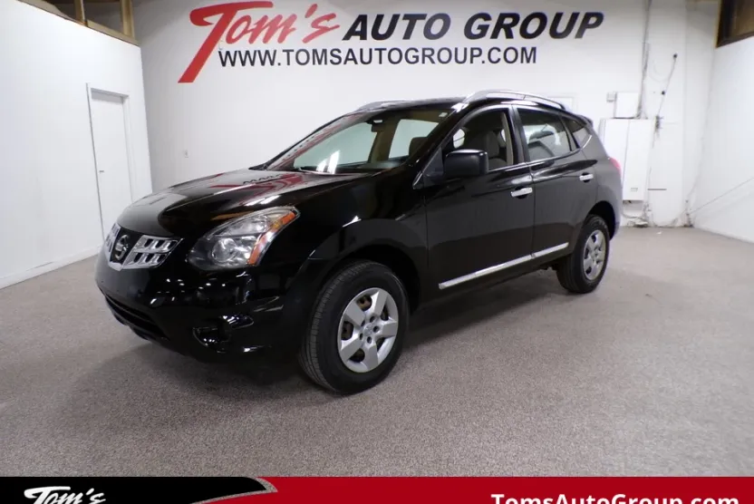 2014 Nissan Rogue Select S photo 1