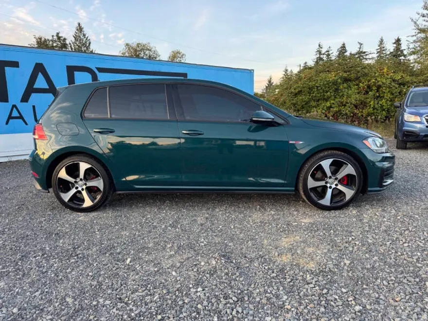 2018 Volkswagen Golf GTI S photo 1