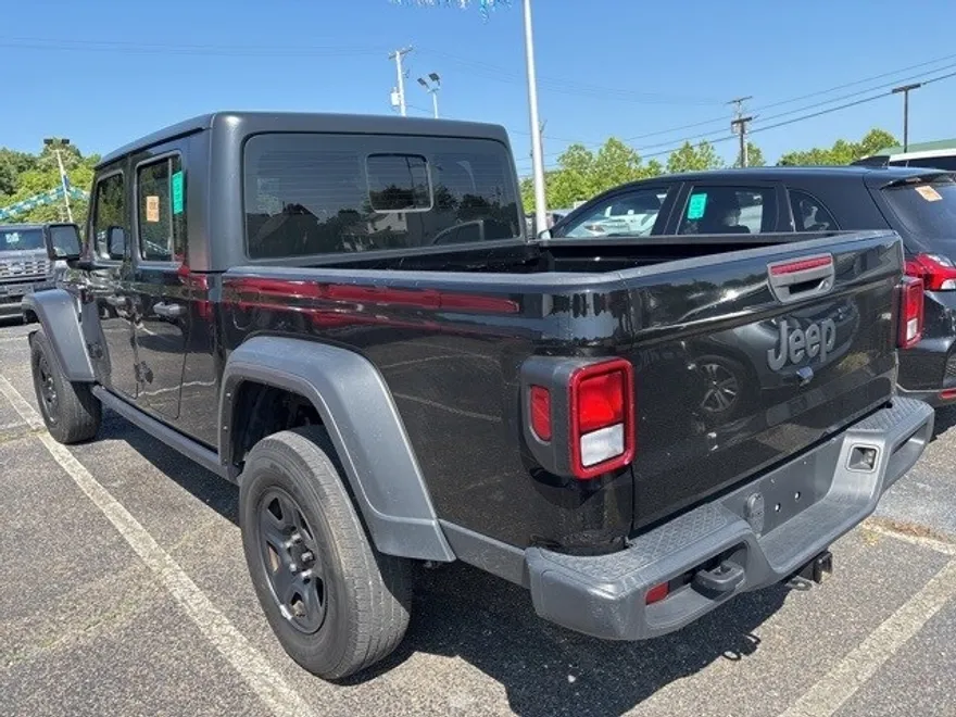 2023 Jeep Gladiator Sport photo 1