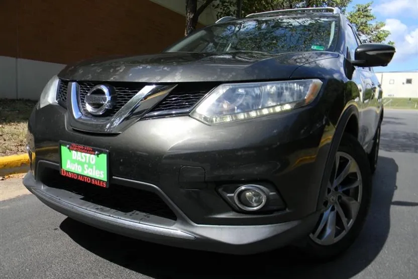 2015 Nissan Rogue SL photo 1