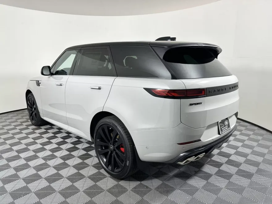 2025 Land Rover Range Rover Sport SE photo 1