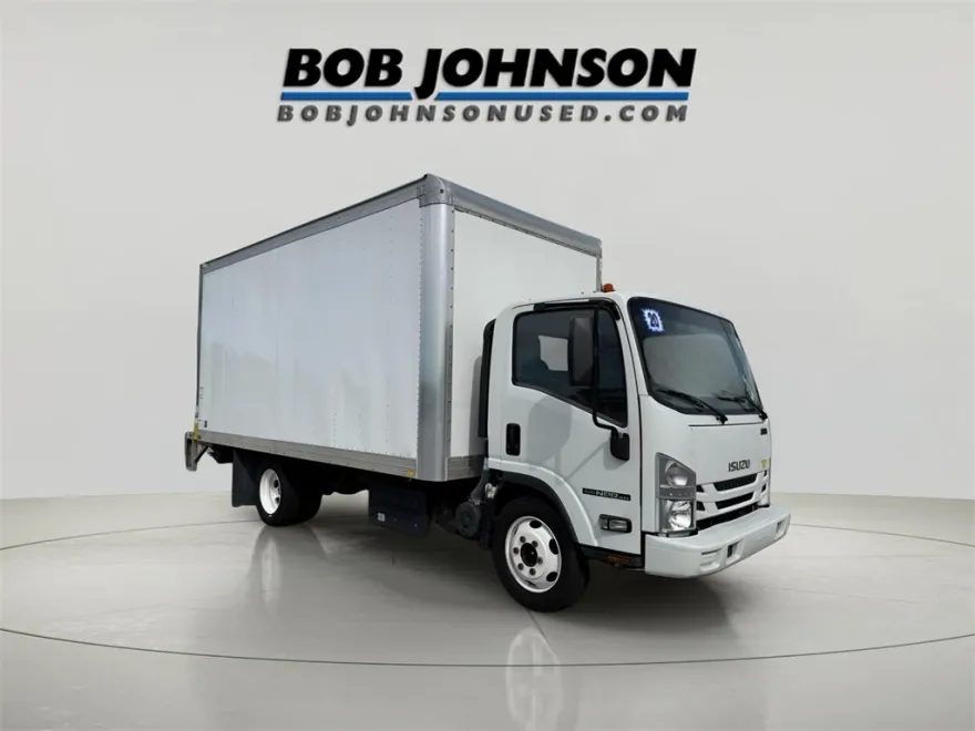 2020 Isuzu NPR photo 1