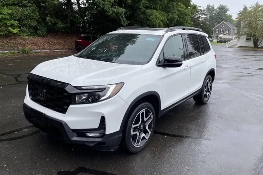 2022 Honda Passport Elite photo 1