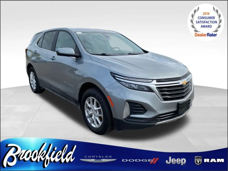 2023 Chevrolet Equinox LT photo 1