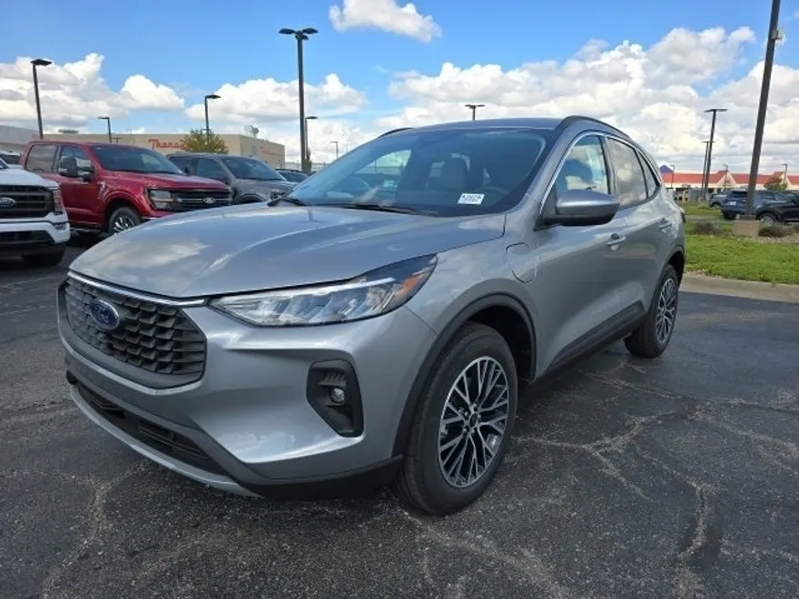 2024 Ford Escape Base photo 1