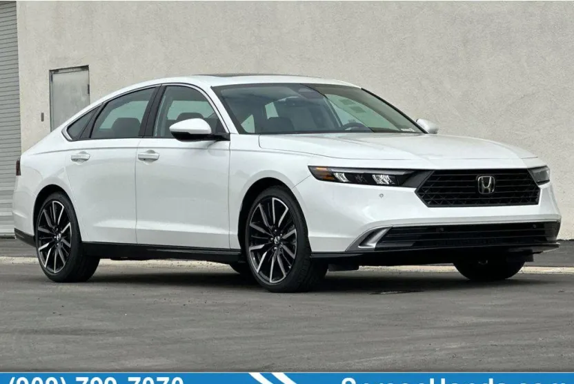 2025 Honda Accord Hybrid Touring photo 1