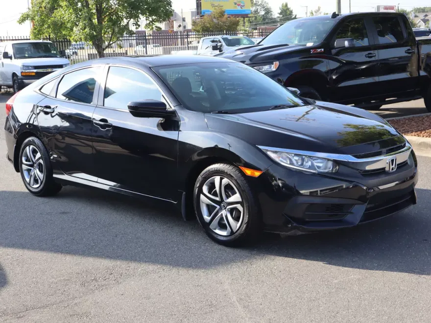 2018 Honda Civic LX photo 1