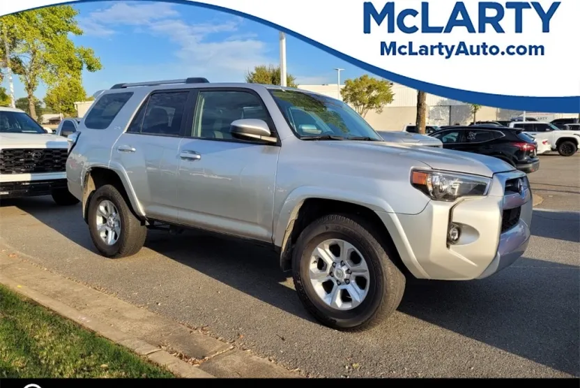 2024 Toyota 4Runner SR5 photo 1