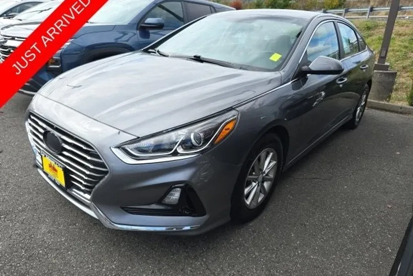 2018 Hyundai Sonata SE photo 1