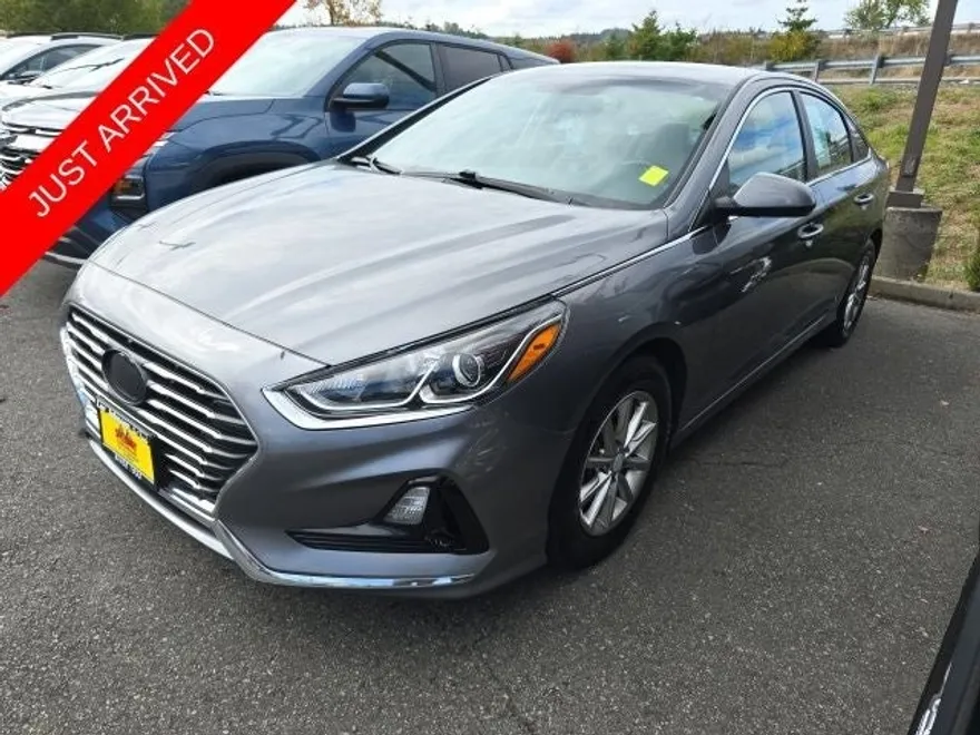 2018 Hyundai Sonata SE photo 1