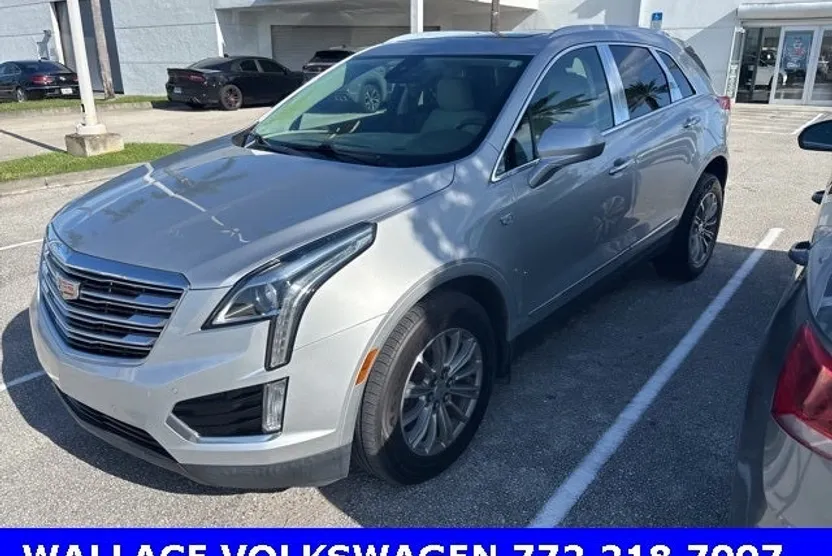 2018 Cadillac XT5 Luxury photo 1